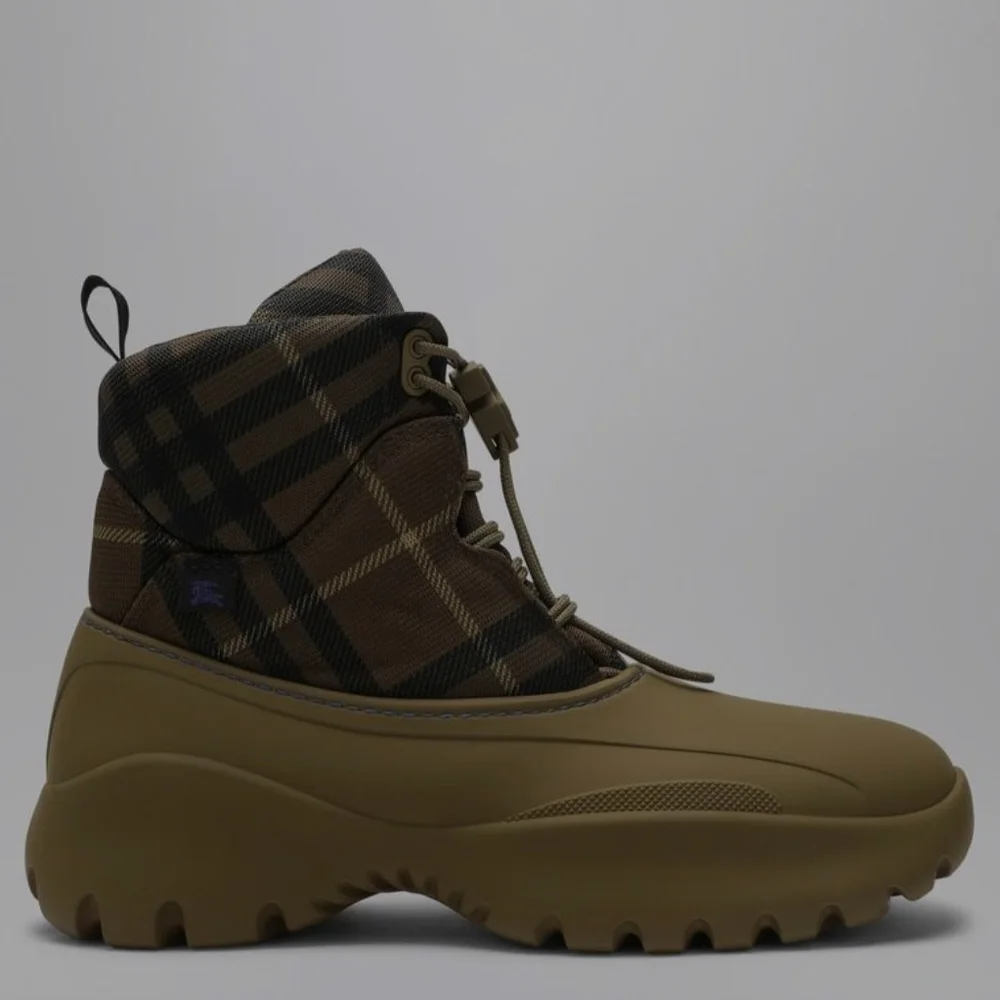 Burberry - Check Scoot Trek Furrow Boots NIB - Picture 8 of 9